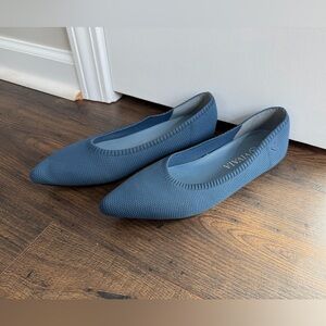 Vivaia Women’s Pointed-Toe Aria Ballet Flats Denim Blue Size 38